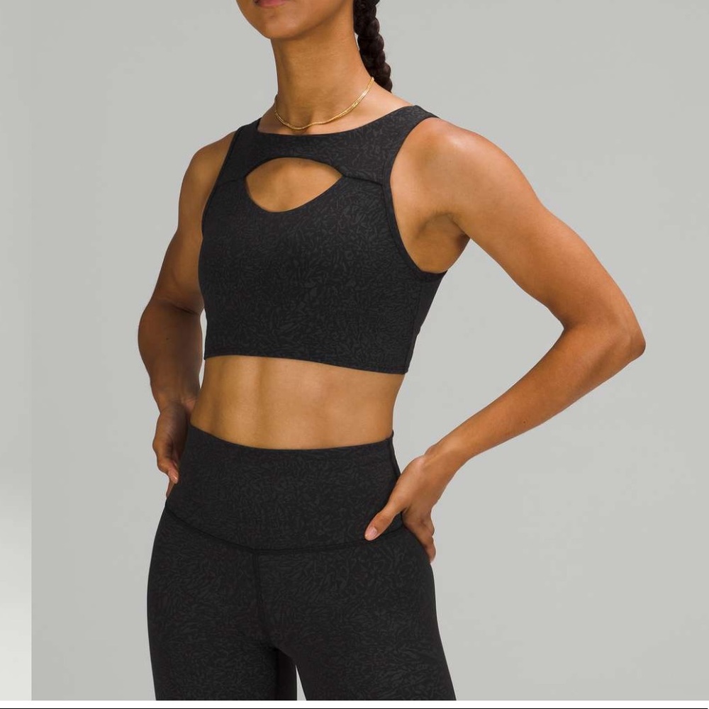 Everlux Cut Out Train Bra crunch black 10